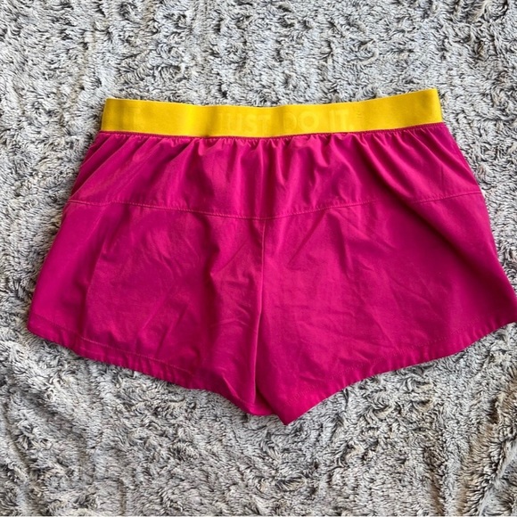 Nike Dri Fit Running Shorts Pink Summer Colors - Picture 5 of 5